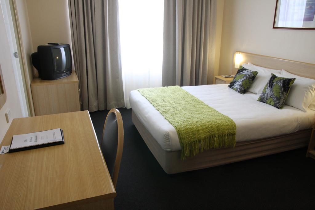 Ashfield Philip Lodge Motel Sydney Bagian luar foto