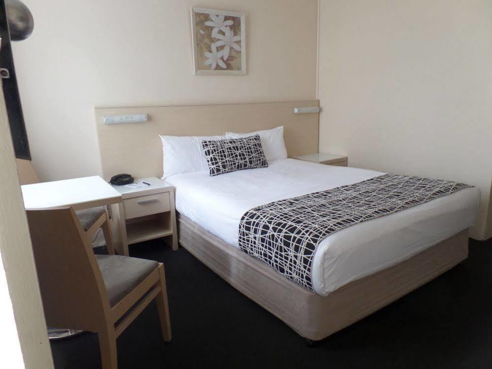 Ashfield Philip Lodge Motel Sydney Bagian luar foto